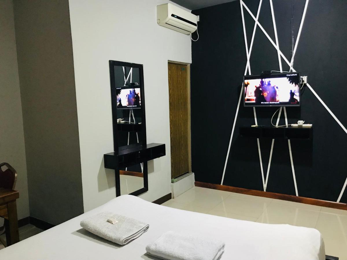 Alina Budget Hotel 卡杜韦勒 外观 照片