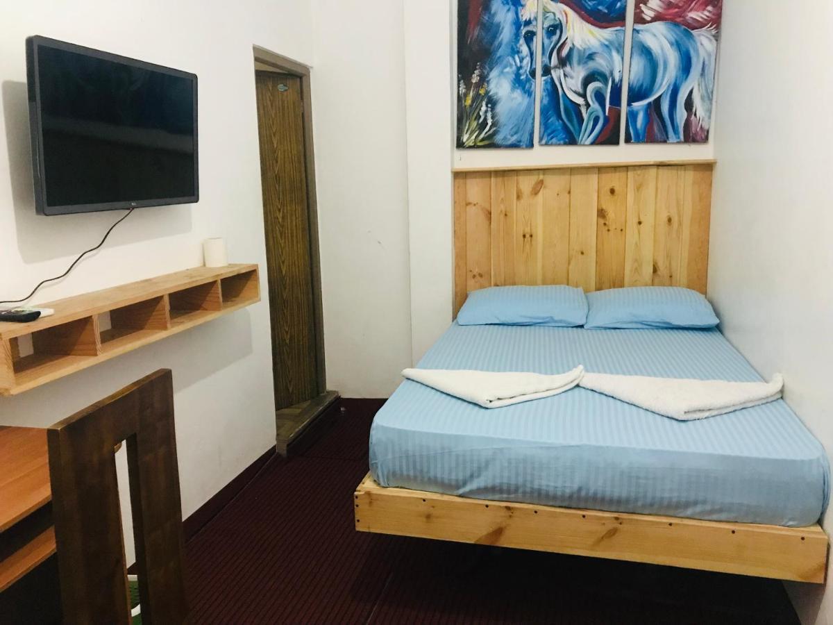 Alina Budget Hotel 卡杜韦勒 外观 照片