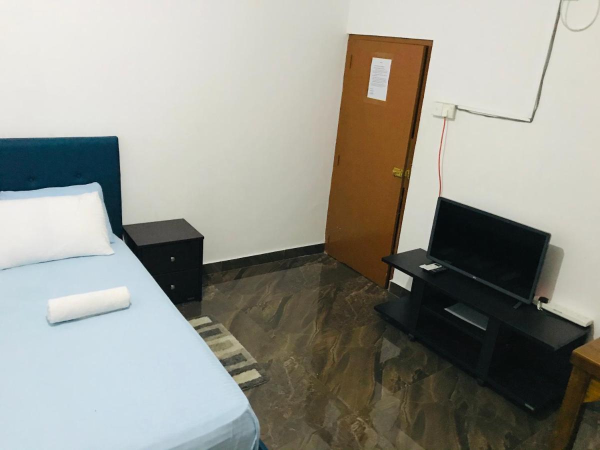 Alina Budget Hotel 卡杜韦勒 外观 照片